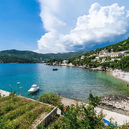 Nina & Paula - Nina 公寓 *