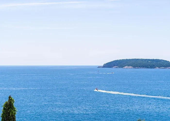 Nina & Paula - Nina *